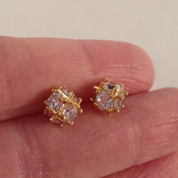 18K Yellow Gold Filled Mystical Magic Ball White Diamond Zircon stud Earrings - Picture 6 of 6